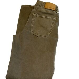 American Eagle jeans air flex+ slim fit 5 pockets button/zip close Size 28x30